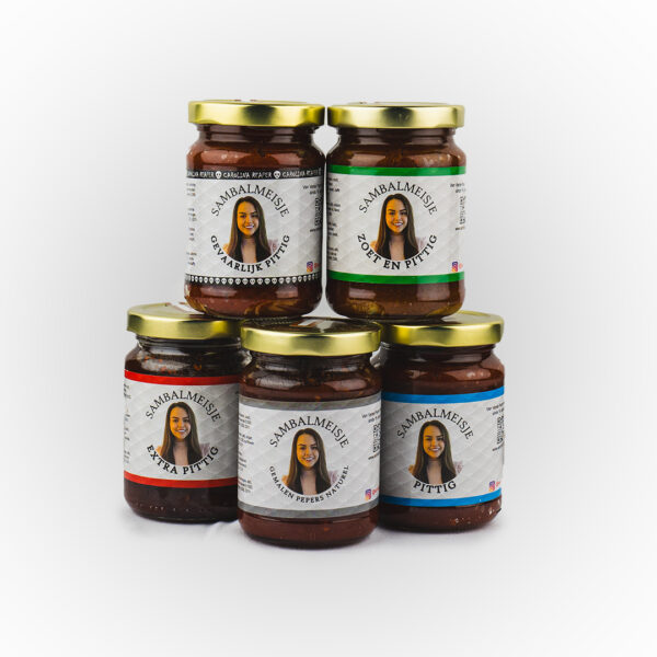 Sambalmeisje sambals in verschillende smaken